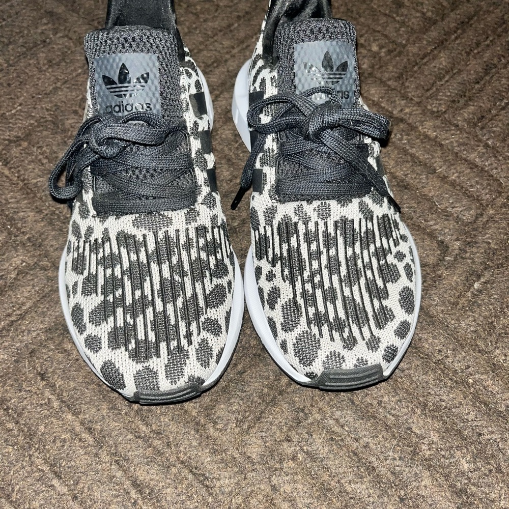 Shoes - Picture 2 of 2